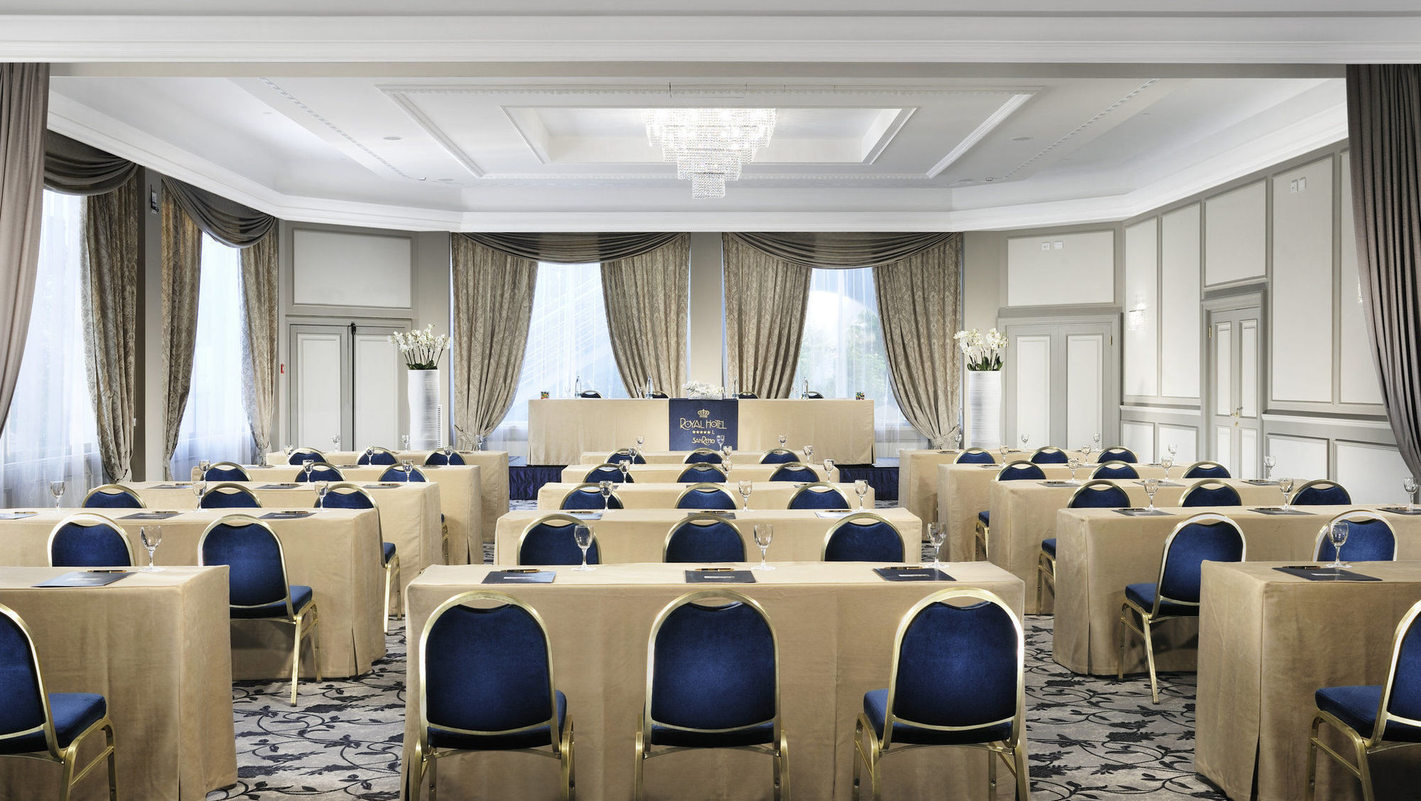 Royal Hotel Sanremo Tiện nghi bức ảnh The ballroom